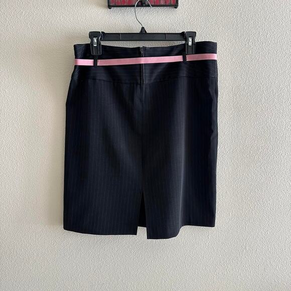 Black pink Copper key pin stripe mini midi skirt - Picture 3 of 7